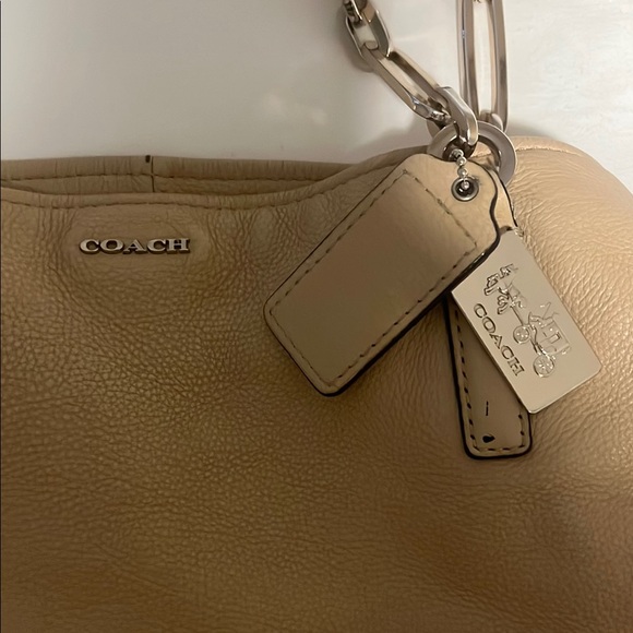 Coach Bag - Picture 4 of 7